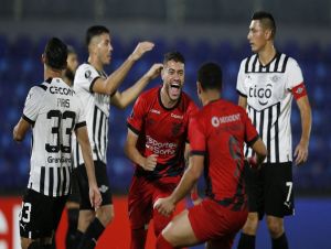 Libertadores: Athletico bate Libertad e Flamengo empata com Racing