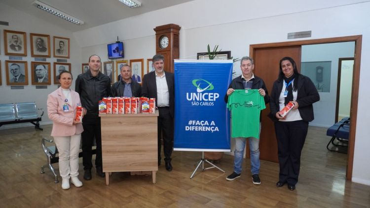 Santa Casa recebe doação de mil caixas de leite arrecadadas na 18ª Corrida UNICEP