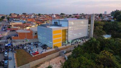 Governo de SP entrega nova escola em Itu