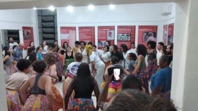 Oficina de Maracatu movimenta o Centro Cultural Afro Brasileiro com música dança e tradição