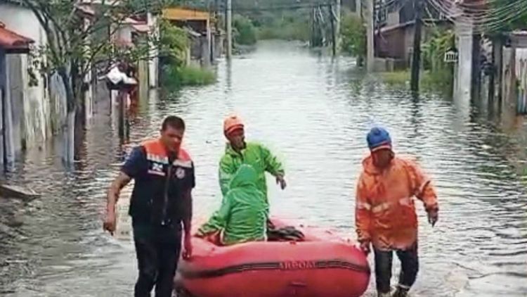 Litoral de São Paulo está em alerta de grande perigo para chuvas