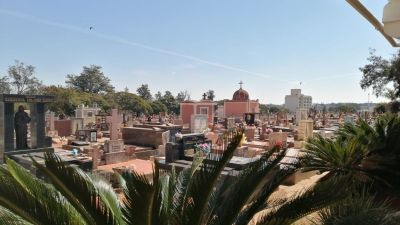 Preparativos para o dia de Finados em São Carlos incluem medidas contra a Dengue