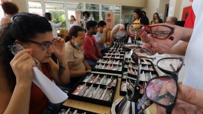 Mutirão de óculos, vereador Elton Carvalho destina recurso para zerar a fila de espera