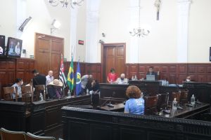 Câmara vota orçamento municipal para 2024 em sessão extraordinária nesta quarta-feira
