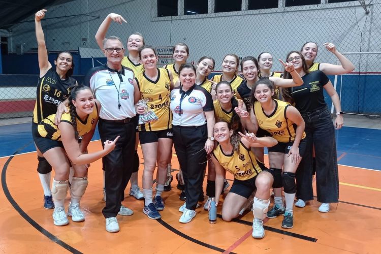 Vôlei feminino: Caaso vence e entra no G4 da Copa AVS/Smec