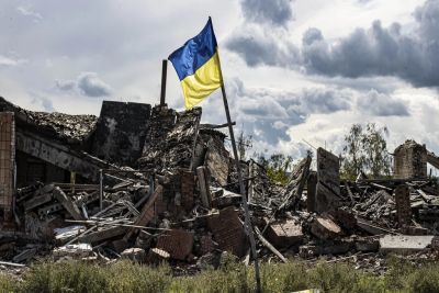 Rússia atinge depósito de grãos da Ucrânia após romper acordo