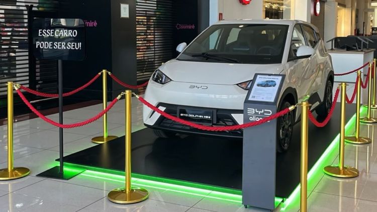 Shopping São Carlos participa da Julho Black Brasil 2026 e sorteia carros elétricos BYD Dolphin Mini