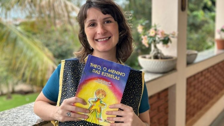 Após lançamentos em Brotas e na capital, o livro Theo, o Menino das Estrelas, de Kamila Signorelli, está disponível para compra
