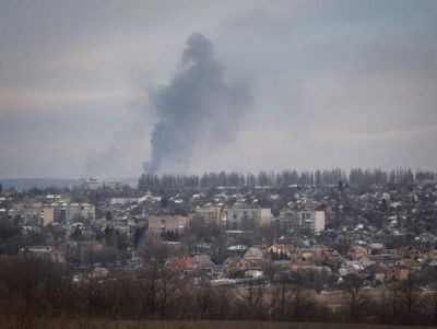Mísseis atingem cidades da Ucrânia; forças russas avançam no leste e no sul