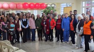 Palestra conscientiza idosos sobre direitos e combate à violência