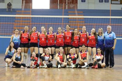 Vôlei feminino: Promessas são-carlenses no vôlei feminino vencem Sertãozinho e estão a uma vitória das finais da Taça de Prata