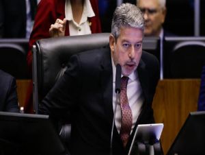 Entenda o cerco da Justiça a Arthur Lira, que acusa retaliação após atritos com Lula