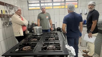 Lineu solicita reforma da cozinha da EMEB Maria Ermantina