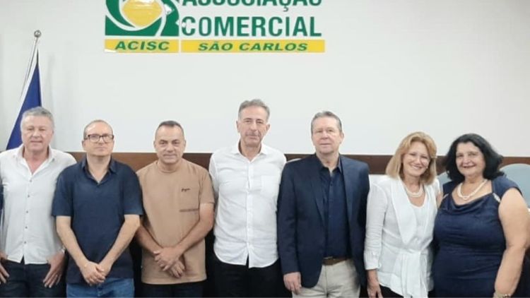 Comerciantes do Ano e Homenageado são apresentados na ACISC