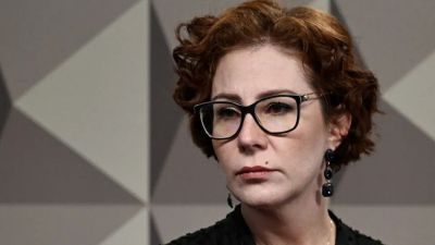 Deputado italiano diz que Carla Zambelli está desaparecida
