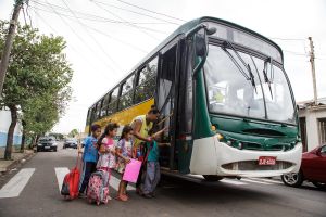 Secretaria de Educação inicia cadastro do transporte escolar rural 2025 para alunos das escolas municipais e estaduais