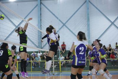 Vôlei feminino: Em um jogo ‘pegado’, Fênix supera o Elite na Copa AVS/Smec