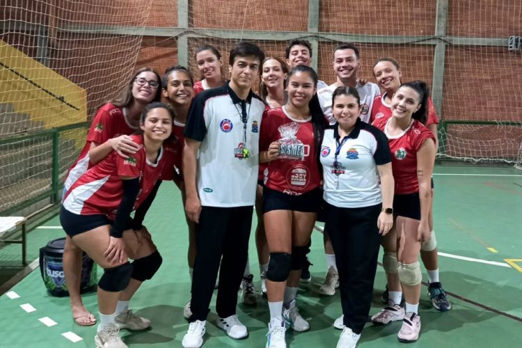 Vôlei feminino: Universitárias da Federal assumem vice-liderança da Copa AVS/Smec