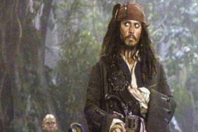 Novo filme de Piratas do Caribe é confirmado como reboot e com possível mudança no elenco principal, diz site