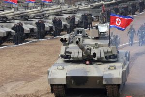 Kim Jong-un é flagrado dirigindo tanque de guerra da Coreia do Norte