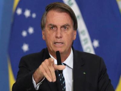 Bolsonaro diz que volta ao Brasil em março para fazer oposição a Lula