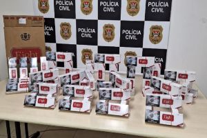Polícia Civil apreende carga de 300 mil maços de cigarros contrabandeados