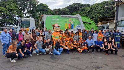 Saae prestigia homenagem a Garis na São Carlos Ambiental