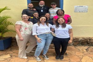 Presidente do Fundo Social de Solidariedade se reúne com a equipe da Casa Amarela