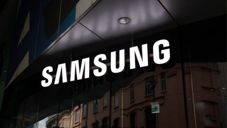 Samsung deve anunciar esta semana o seu primeiro dobrável triplo
