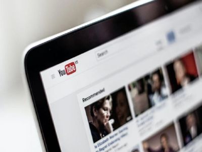 YouTube começa a testar resumos de vídeos gerados por inteligência artificial