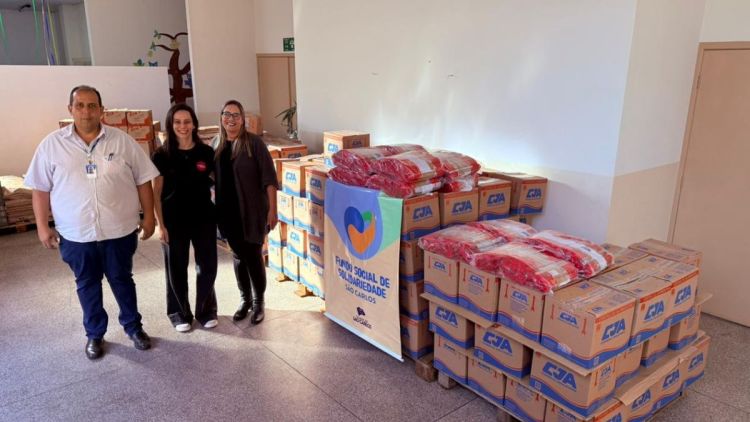 Fundo Social recebe 6 toneladas de alimentos arrecadados nos jogos Universitários Economíadas e Juca