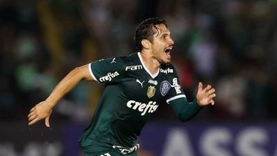 Com golaço de Veiga, Palmeiras bate o Botafogo-SP e vence a primeira no Paulistão