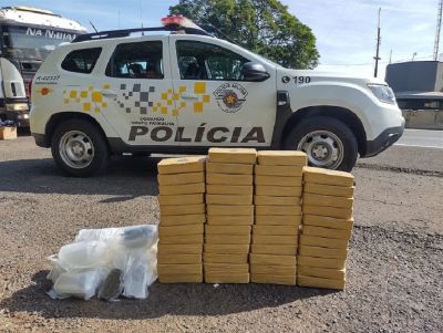 PM Rodoviária prende homem com 49 tijolos de cocaína em Santa Cruz do Rio Pardo