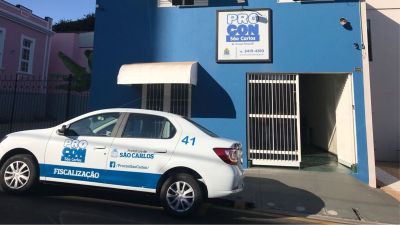 Procon de São Carlos orienta consumidores sobre compras em megaliquidações