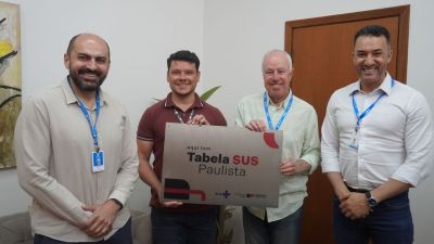 Santa Casa de São Carlos recebe placa da Tabela SUS Paulista