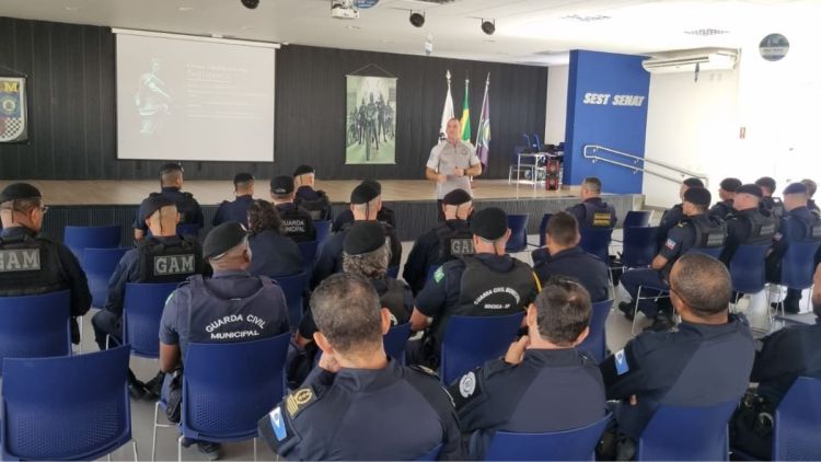 Guardas Municipais de Ibaté participam de palestra que aprimora técnicas de trabalho