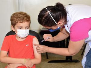 Secretaria de Saúde divulga plantão para vacinação em São Carlos, veja onde