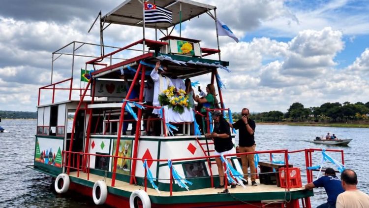 Procissão de embarcações acontece no dia 12 de outubro, no Broa
