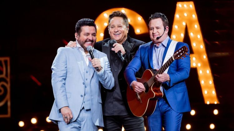 Leonardo e Bruno &amp; Marrone convidam São Paulo para viver uma das noites mais aguardadas da música sertaneja