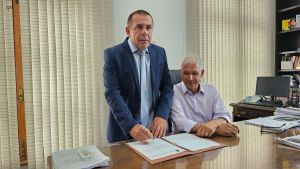 Vereador Dr.  Adriano Marinovic assume cadeira na Câmara Municipal de São Carlos