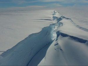 Iceberg do tamanho de São Paulo se desprende na Antártica