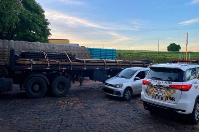 PM recupera carga de chapas de aço avaliada em mais de R$127 mil