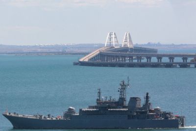 QG da frota russa na Crimeia pega fogo após ataque ucraniano