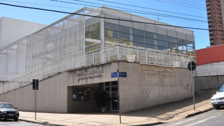 Teatro municipal de São Carlos celebra 60 anos de história