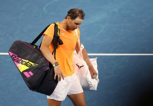 Nadal sente lesão e é eliminado do Australian Open