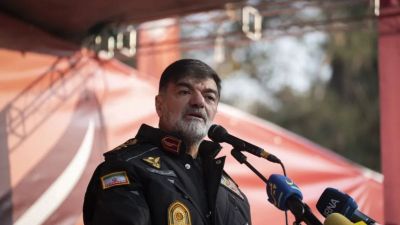 Manifestantes serão tratados como inimigos, diz chefe da polícia nacional do Irã