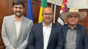 Comissão da Pessoa com Deficiência e Mobilidade Reduzida alerta prefeitura sobre falta de acessibilidade nas calçadas de São Carlos