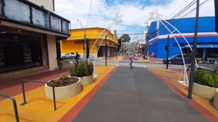 Sincomercio São Carlos divulga horário especial do comércio para o Carnaval 2026 em São Carlos e Ibaté