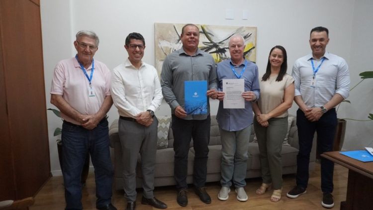 Deputado Luiz Carlos Motta anuncia destinação de R$ 200 mil para a Santa Casa