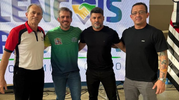 Secretário de Esportes vistoria alojamento da delegação de São Carlos para os Jogos Regionais